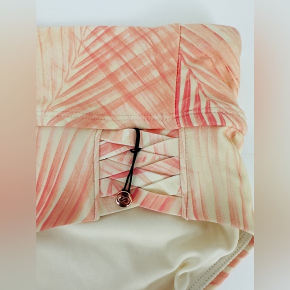 CALIA Tropical Mid Rise Boy Short Bikini Bottom with Weave Accent on Hip… - Picture 6 of 13